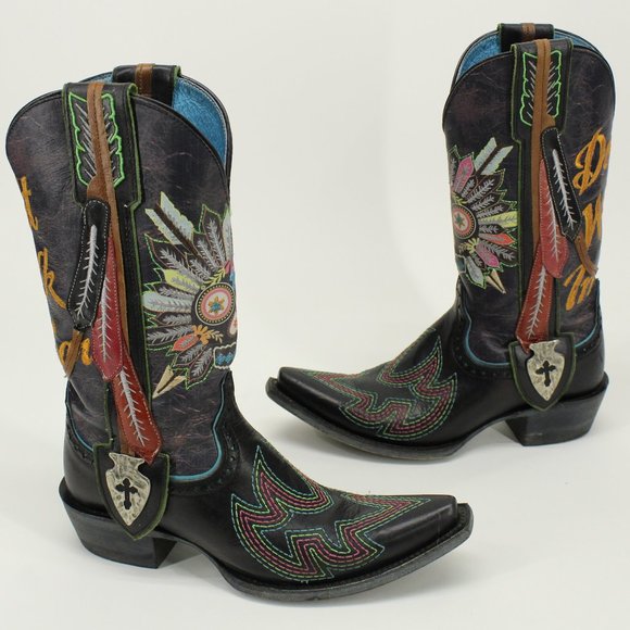 skull cowboy boots